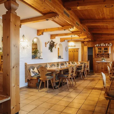 Konukevi Jausenstation Pfefferbauer