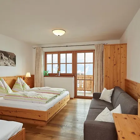 Jausenstation Pfefferbauer בית הארחה צל-אם-זי